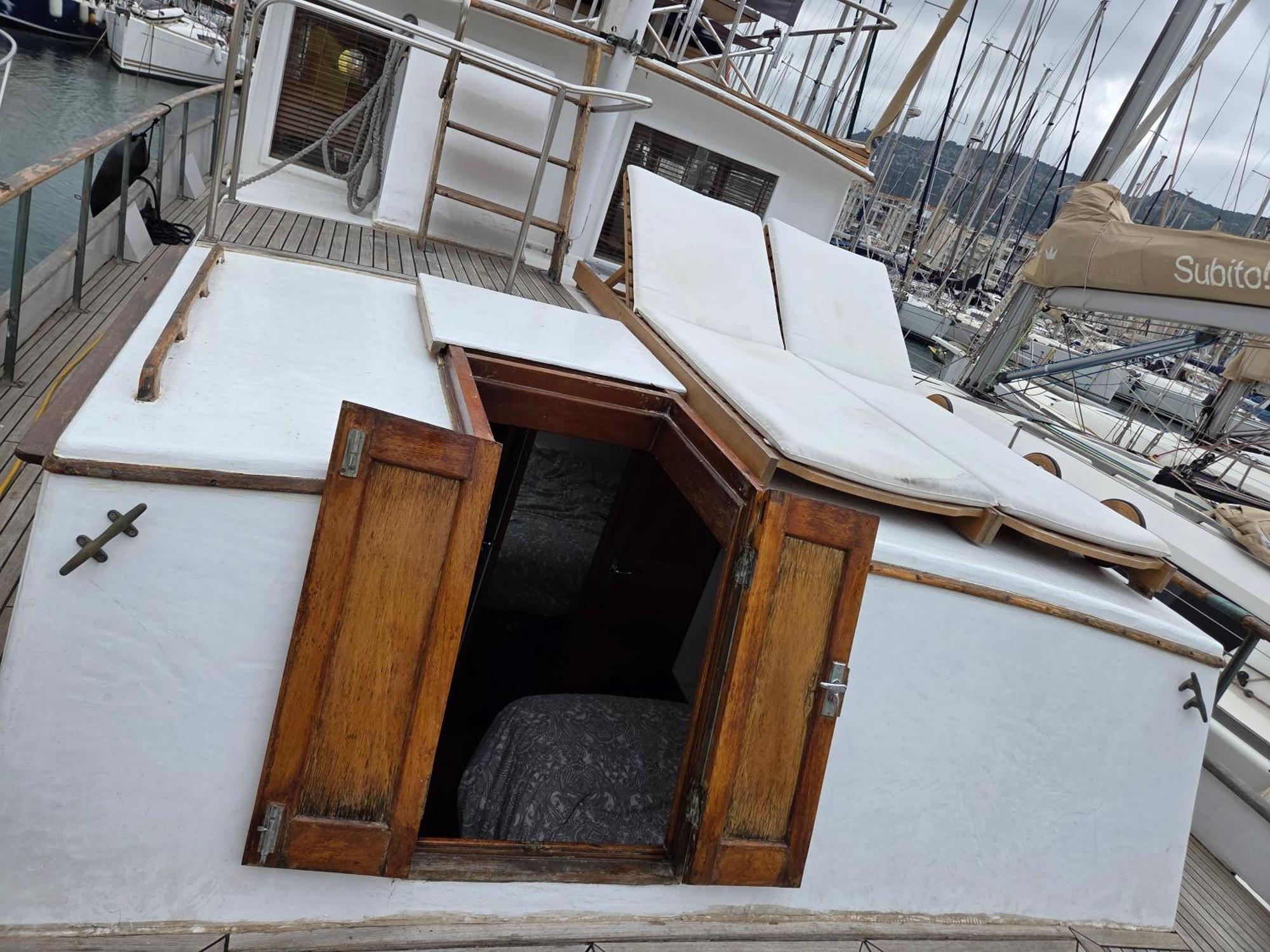 Bateau-hôtel Moment De Legende *