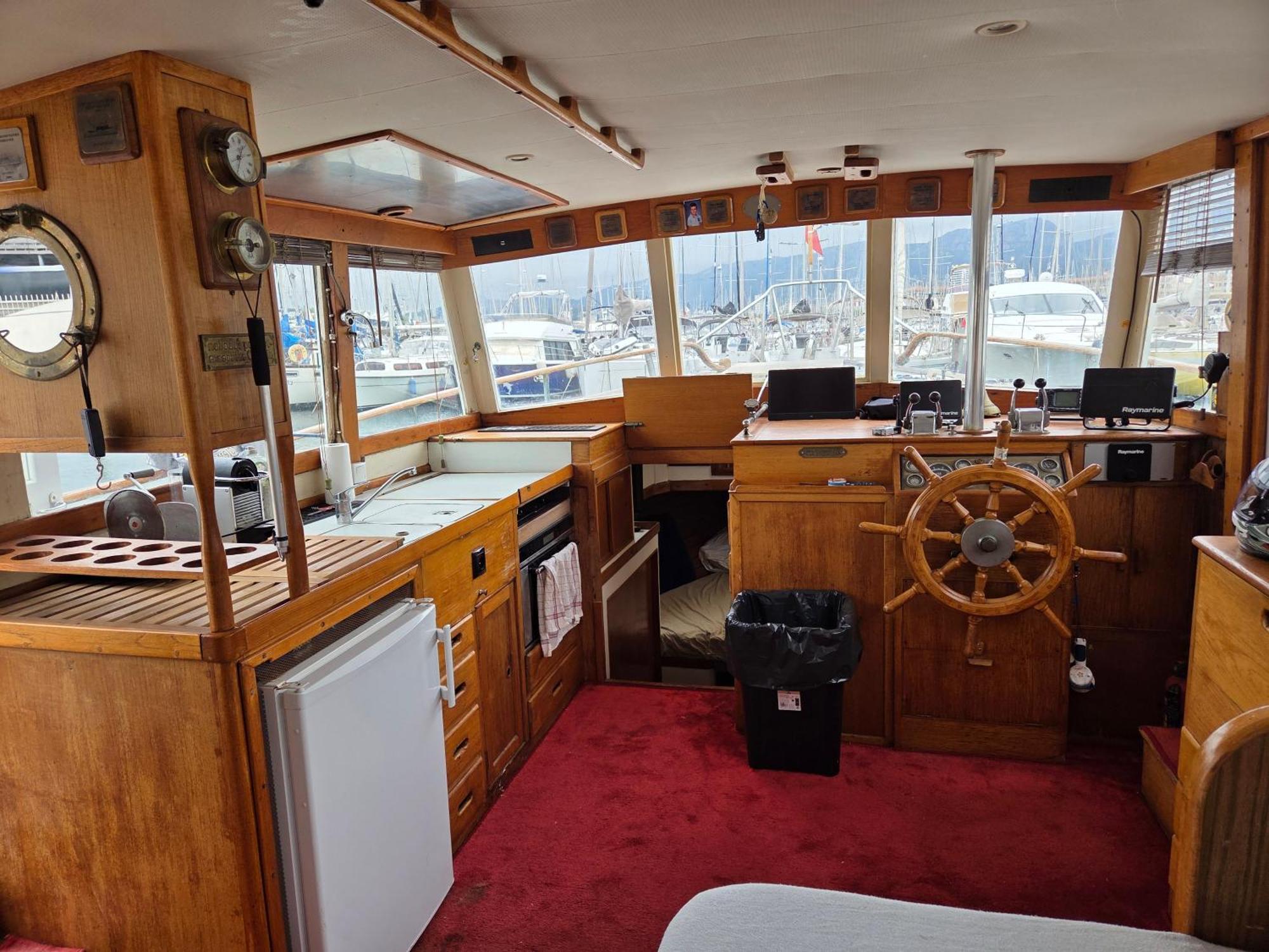 Botel Moment De Legende Toulon